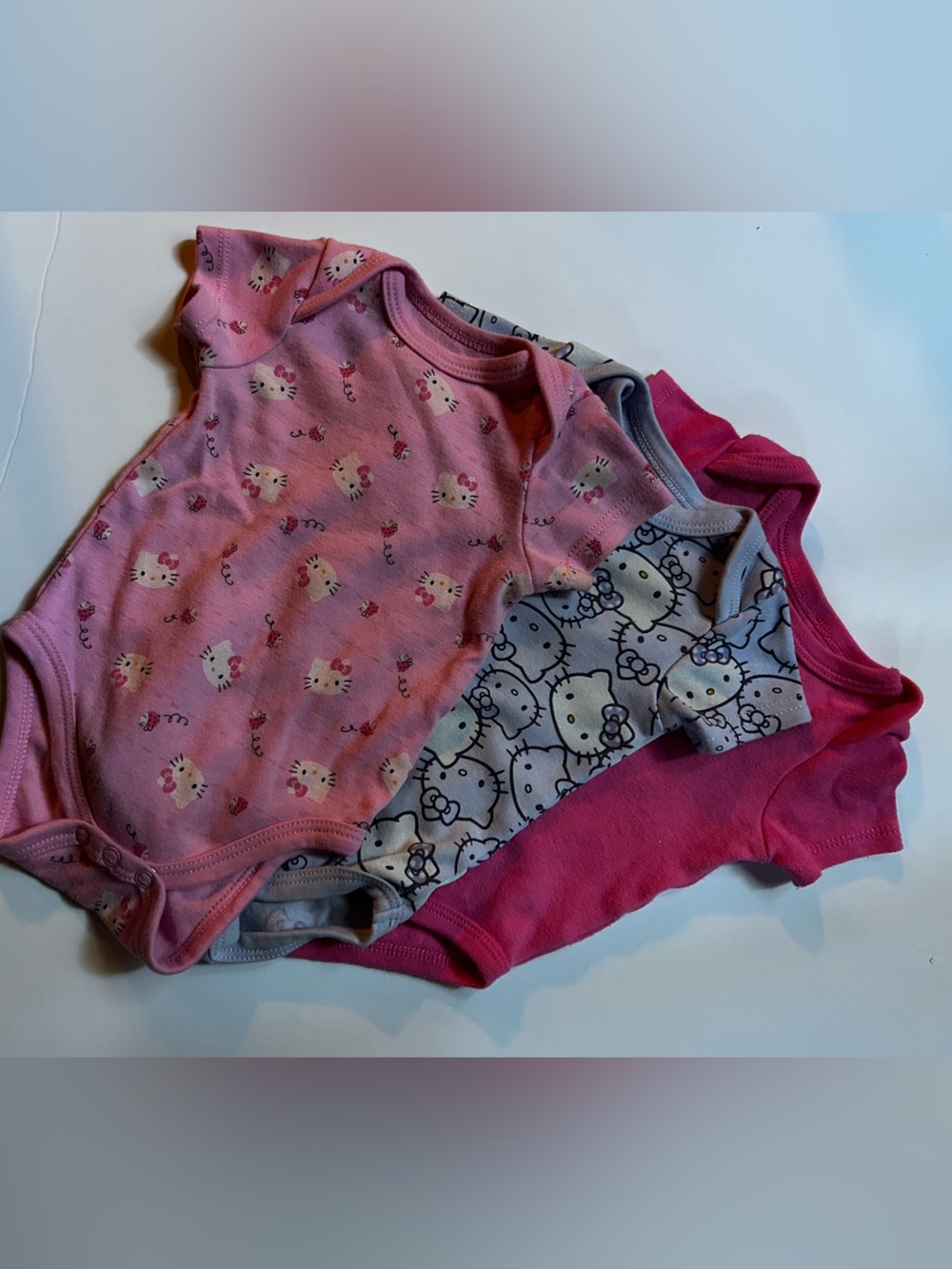 Hello Kitty Sanrio Baby Girl 9M Onesie Bundle 3pc EUC Bodysuits